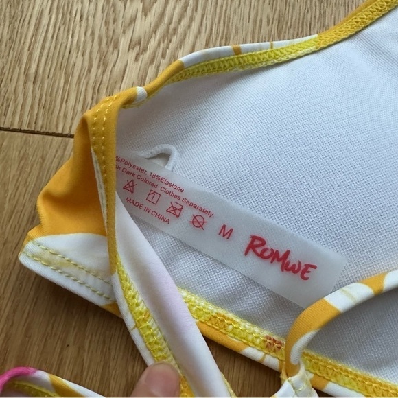 ROMWE FLORAL YELLOW HIGH WAIST BIKINI - M - Picture 3 of 9